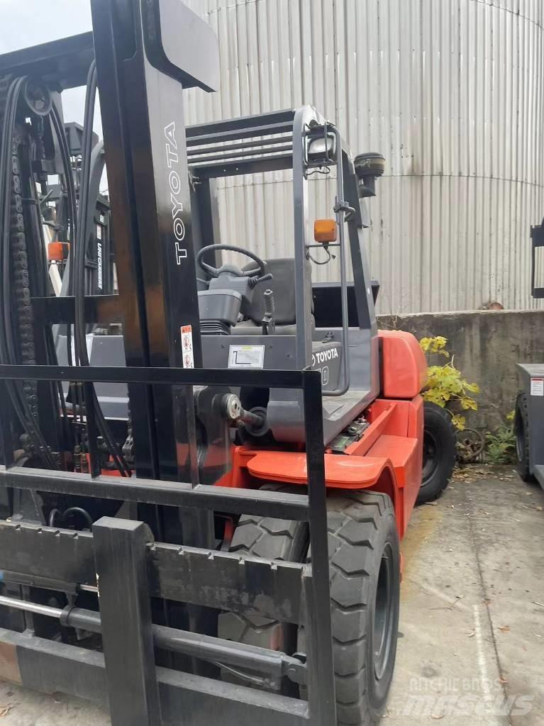 Toyota 7 Ton Dieseltrukit