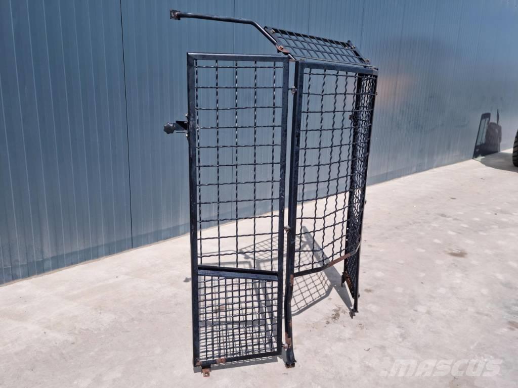 CAT 938K / 938M Ohjaamo ja sisusta