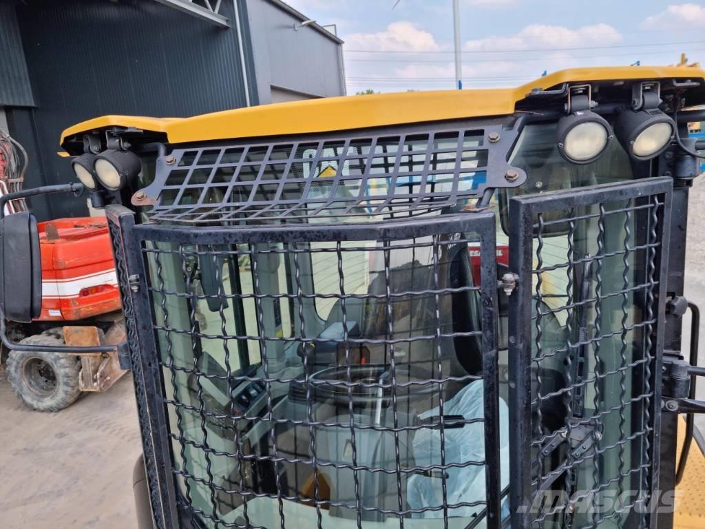 CAT 938K / 938M Ohjaamo ja sisusta