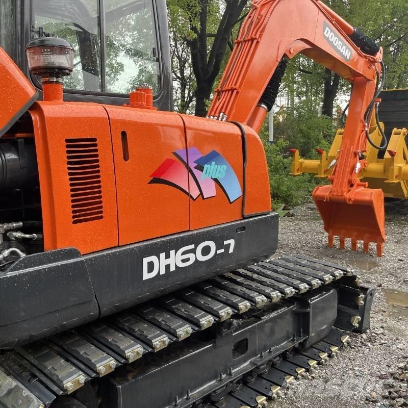 Doosan DH 60 Minikaivukoneet < 7t