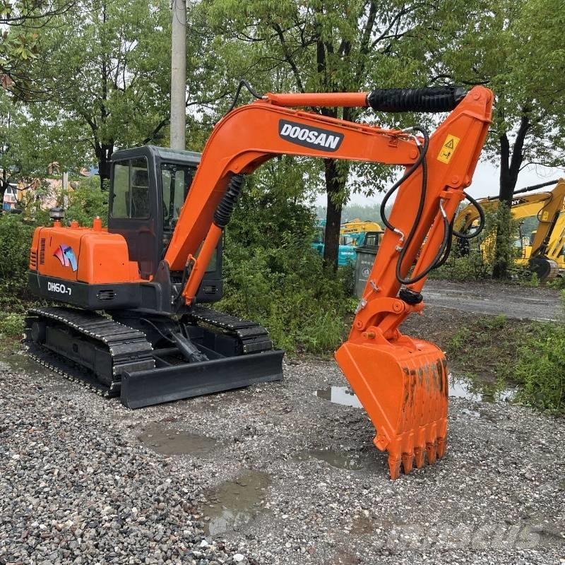 Doosan DH 60 Minikaivukoneet < 7t