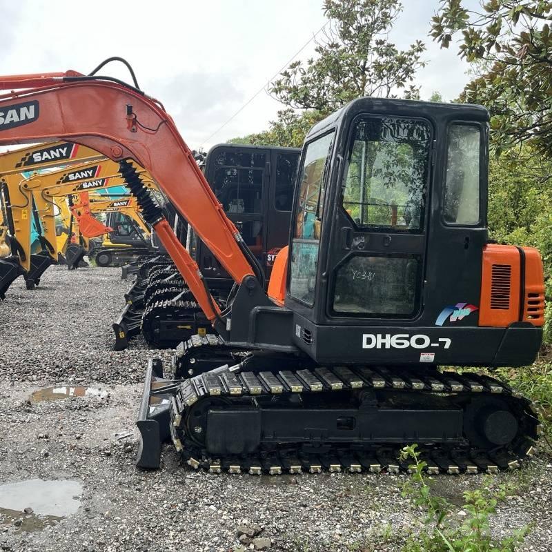 Doosan DH 60 Minikaivukoneet < 7t