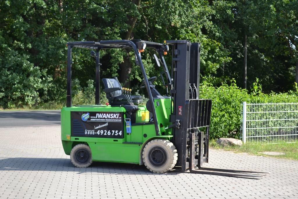 Hyundai 32 B-7 Sähkötrukit