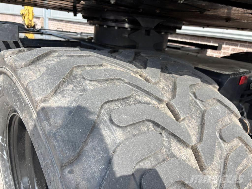 Yanmar B75W Pyöräkaivukoneet