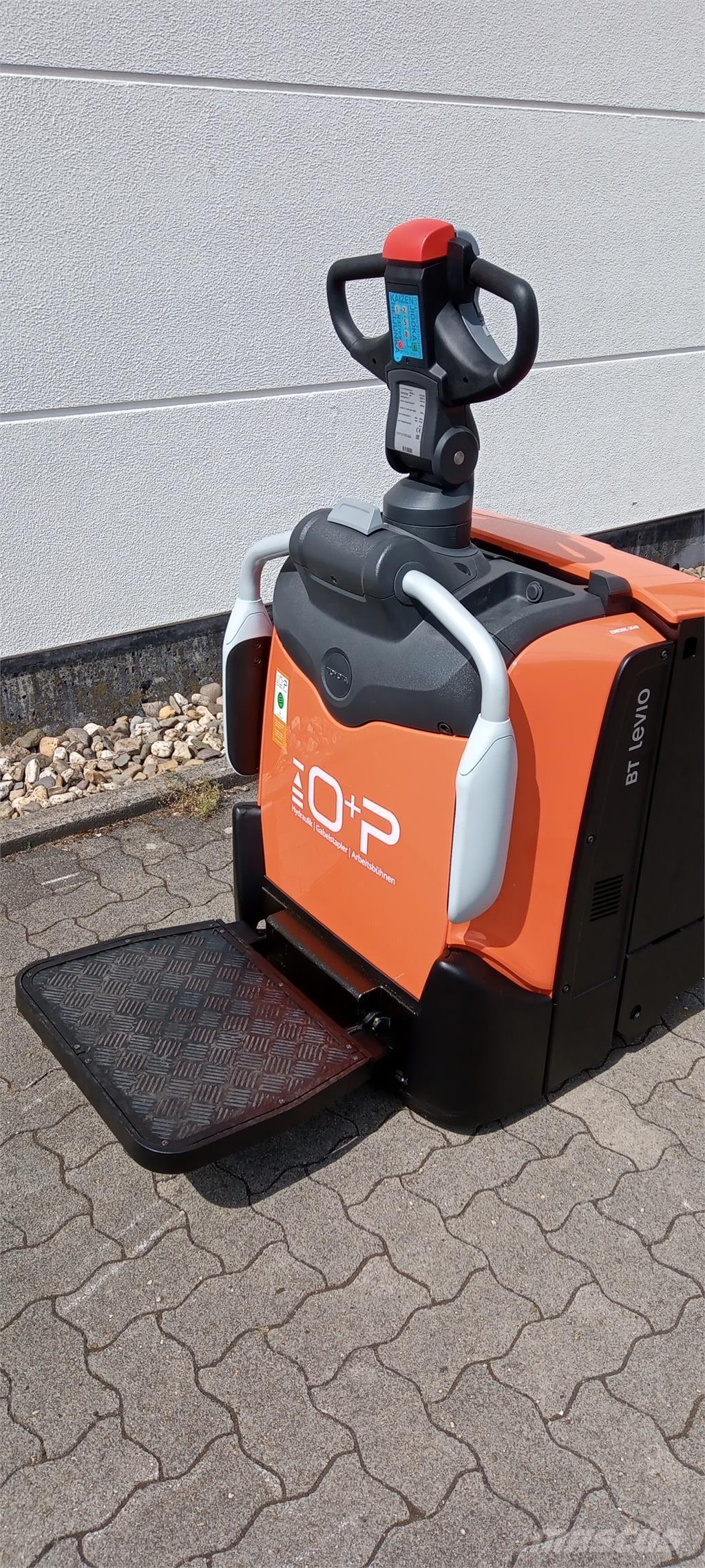 Toyota LPE 220 Käyden ajettavat pinoamistrukit