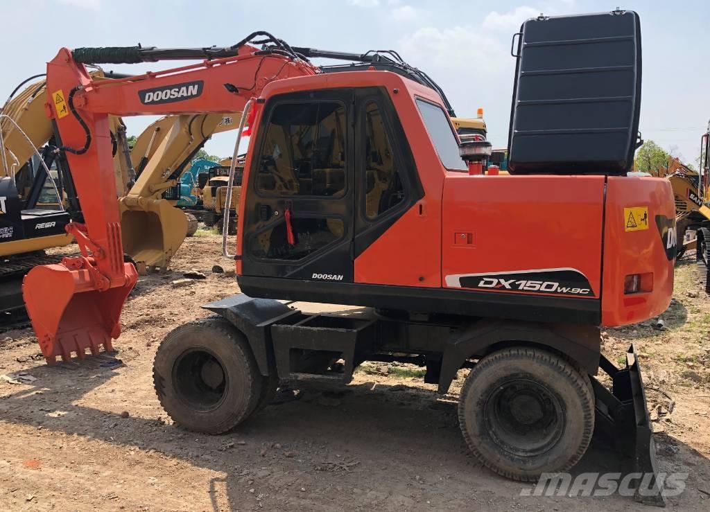 Doosan DX150W Telakaivukoneet