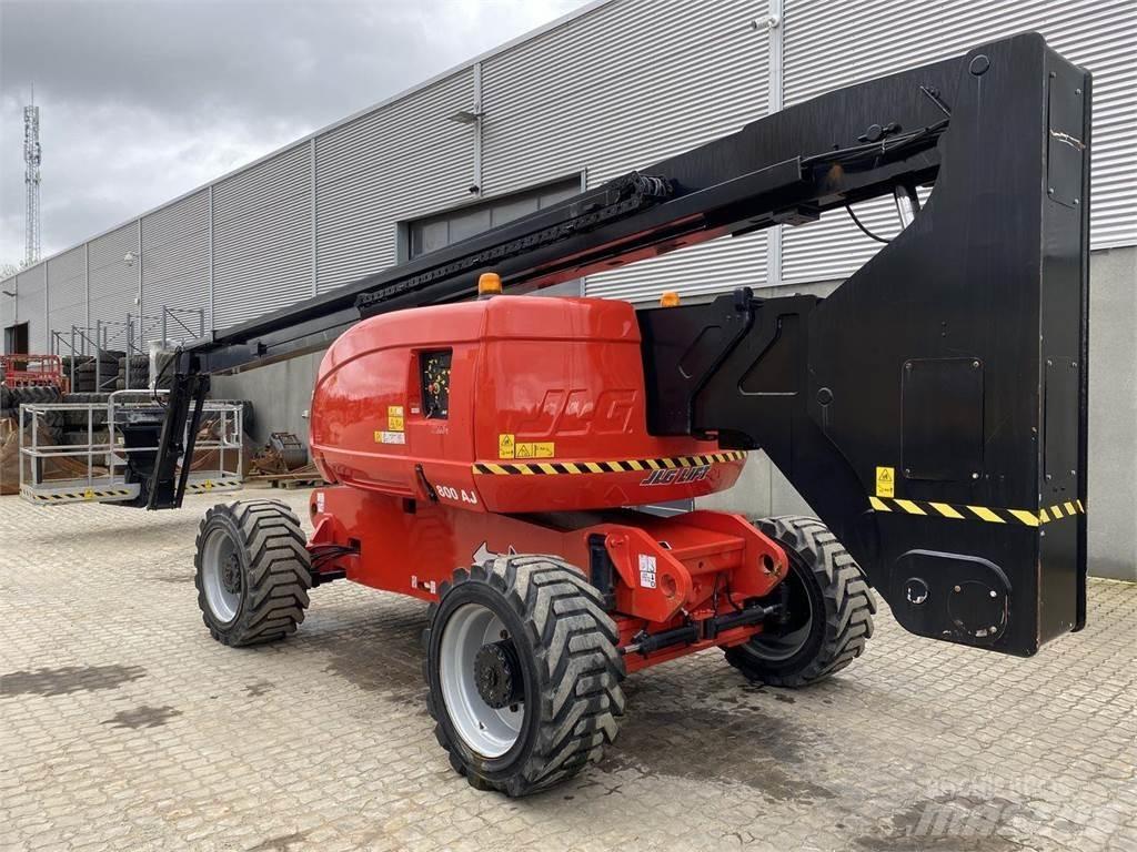 JLG 800AJ Kuukulkijat