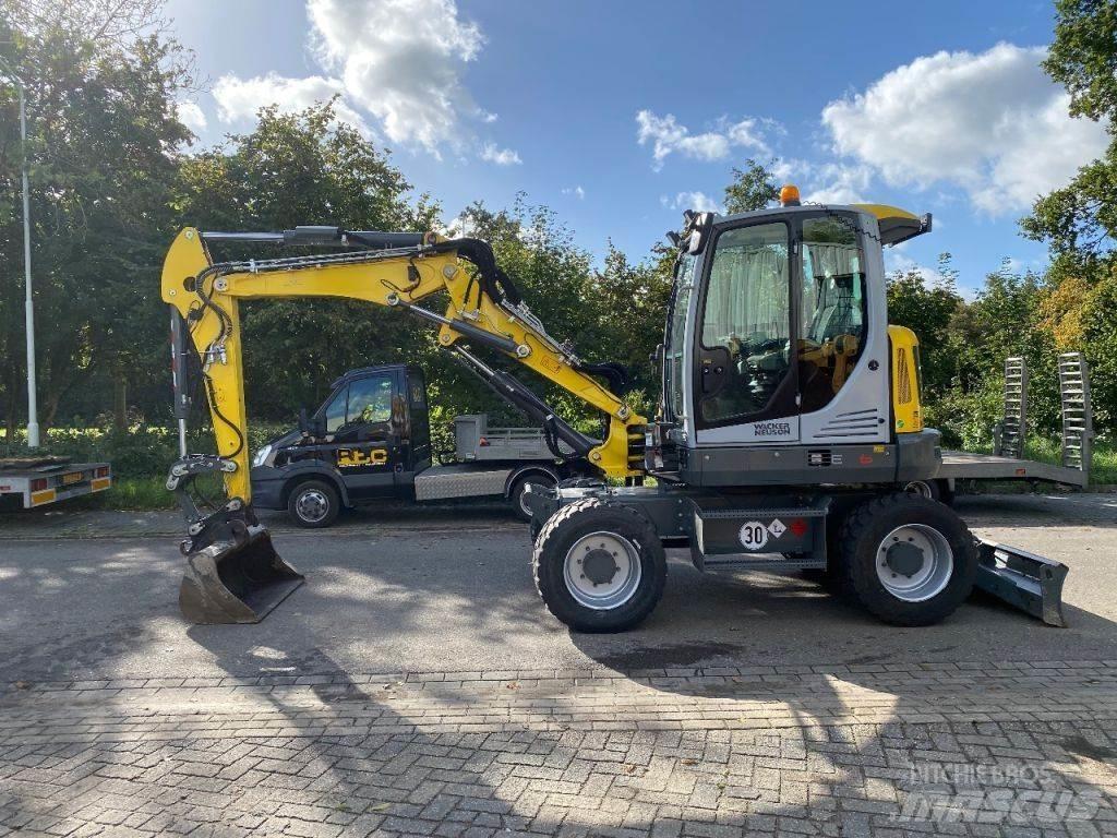 Wacker Neuson EW65 Pyöräkaivukoneet