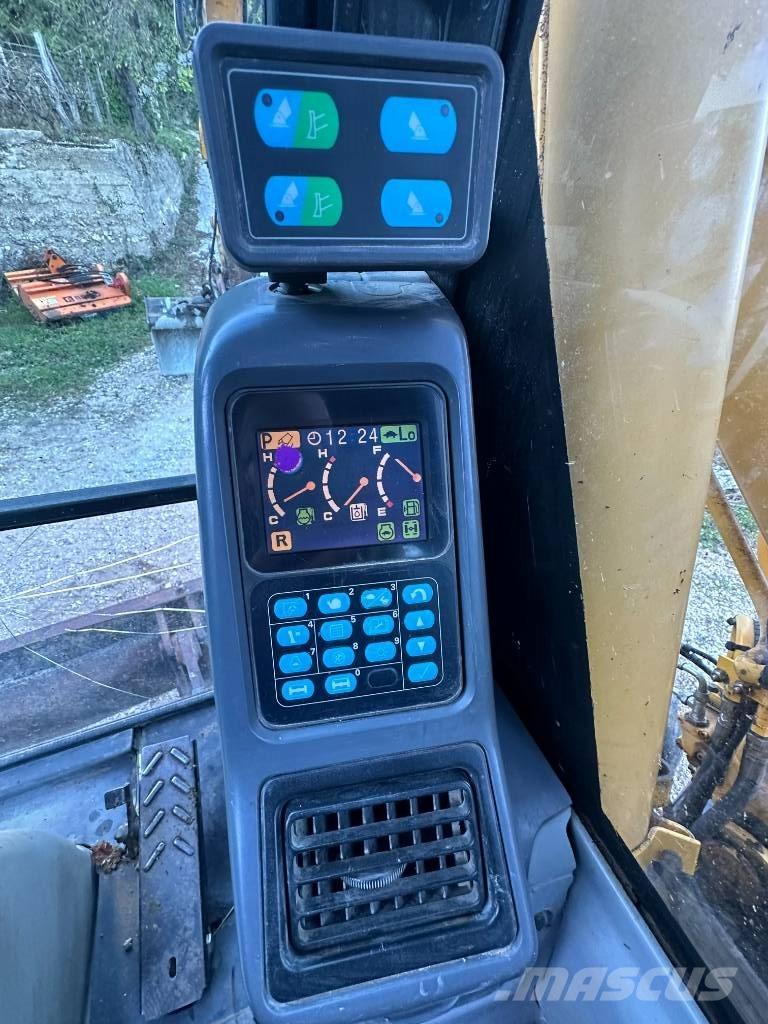 Komatsu PW 160-7E0 Pyöräkaivukoneet