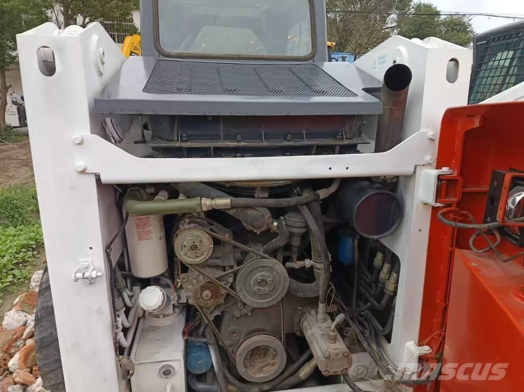 Bobcat S 590 Liukuohjatut kuormaajat