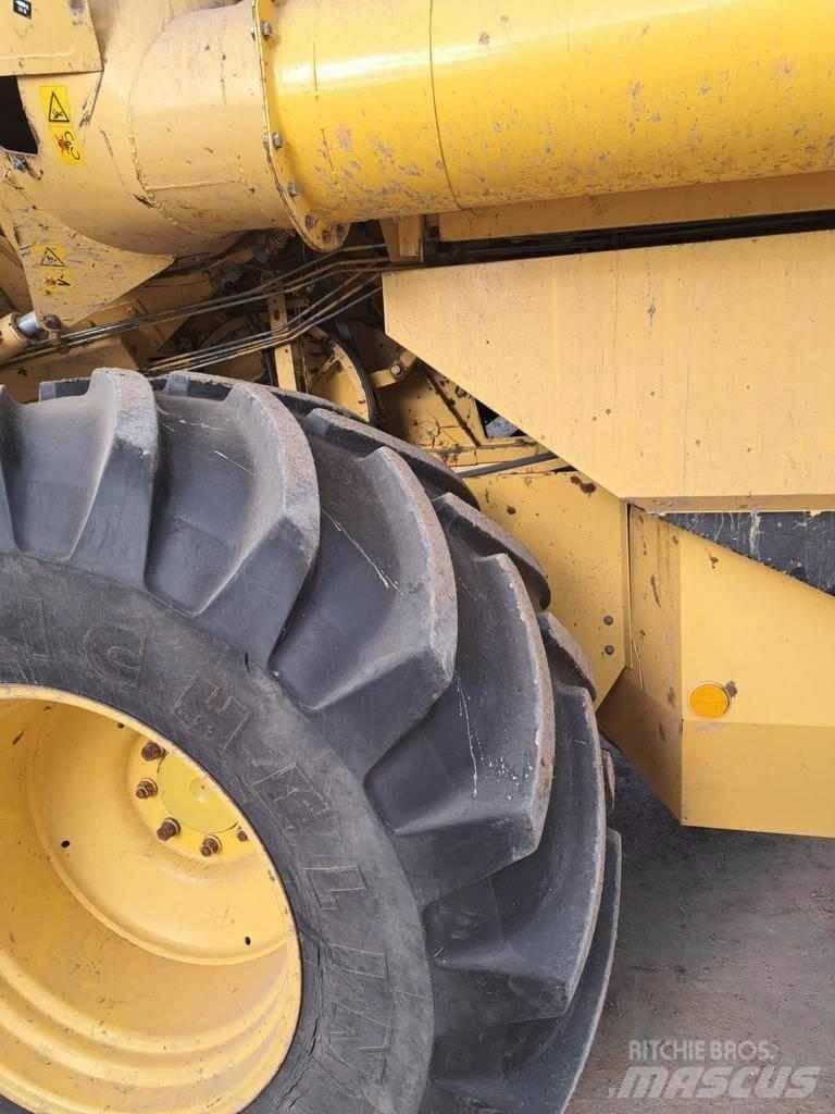 New Holland TX 66 Leikkuupuimurit