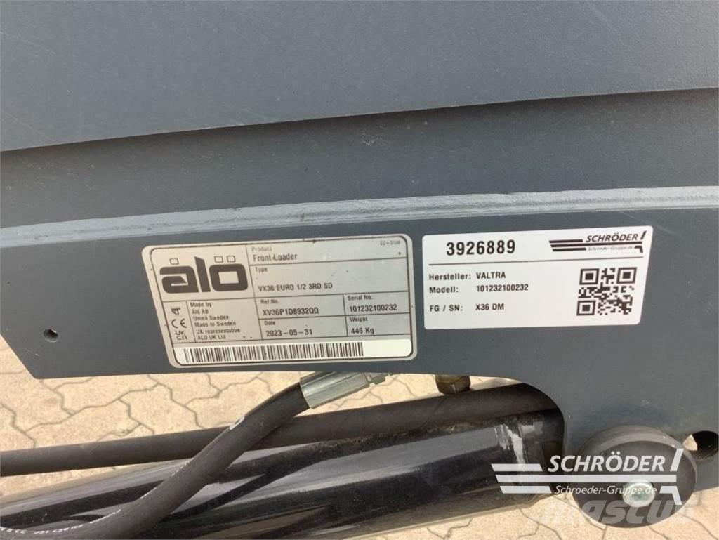 Valtra X36 DM Etukuormaimet ja kaivuulaitteet