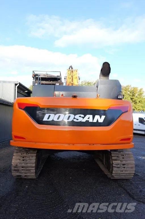 Doosan DX300LC Telakaivukoneet