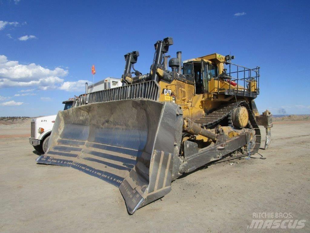 CAT D11R Telaketjupuskutraktorit