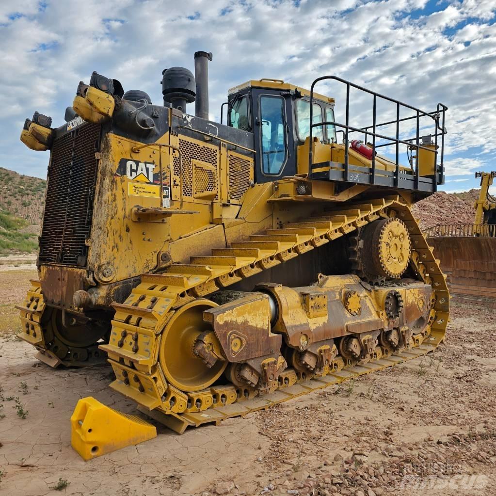 CAT D11R Telaketjupuskutraktorit