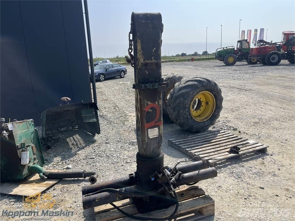  TJ LOGLIFT F71 Kuormatraktorinosturit