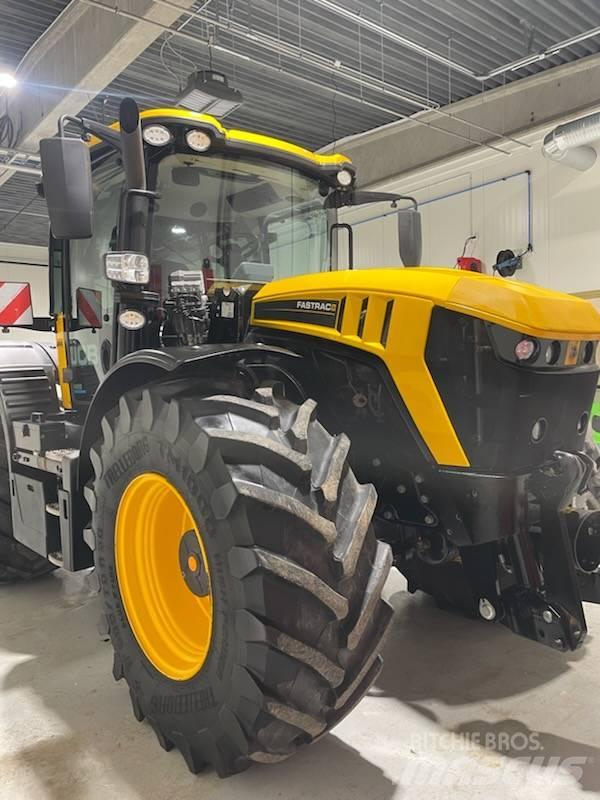 JCB 4220 Traktorit