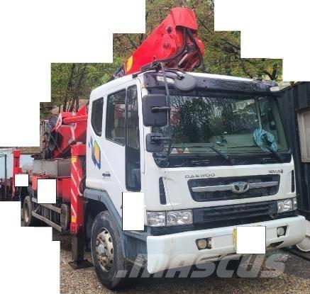 Horyong SKY450 Nostolava-autot