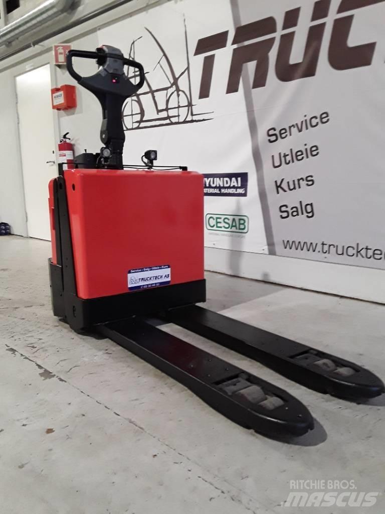 BT LPE 200 Lavansiirtotrukit ajotasolla