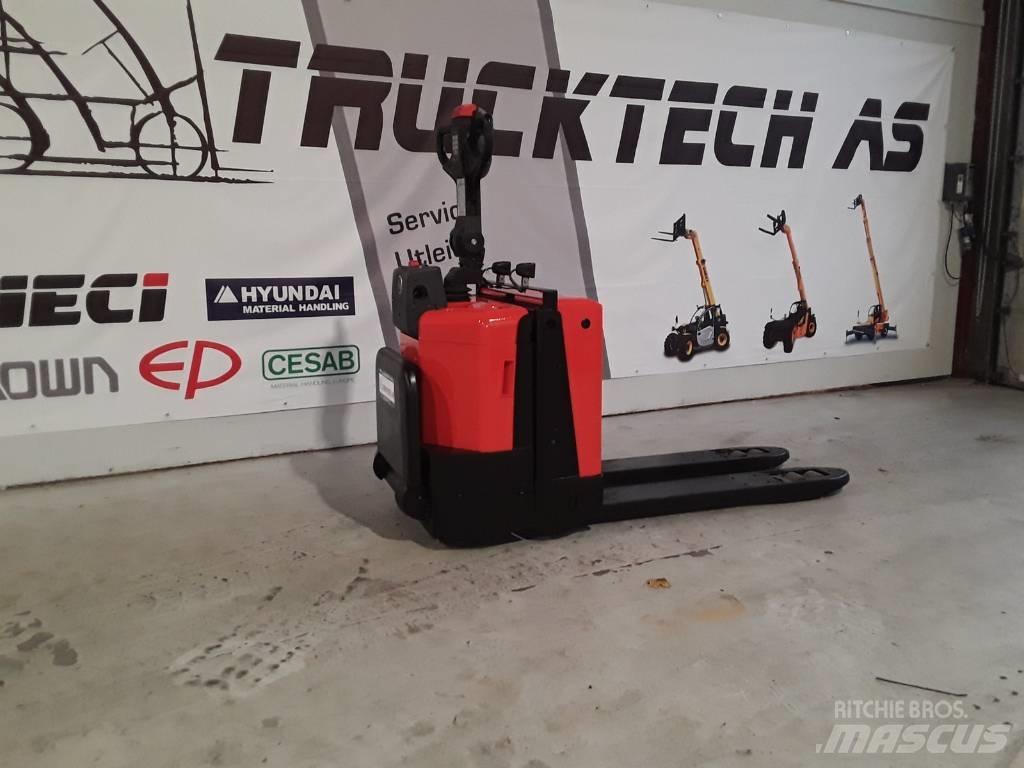 BT LPE 200 Lavansiirtotrukit ajotasolla