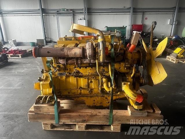 Komatsu SA6D140-1 Moottorit