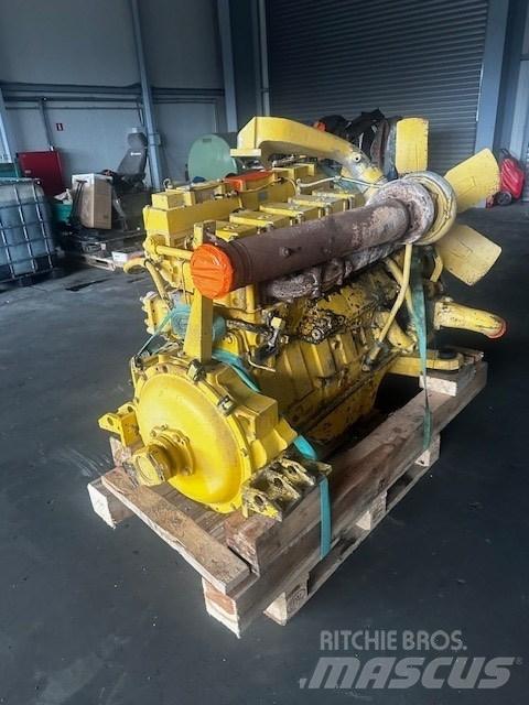 Komatsu SA6D140-1 Moottorit