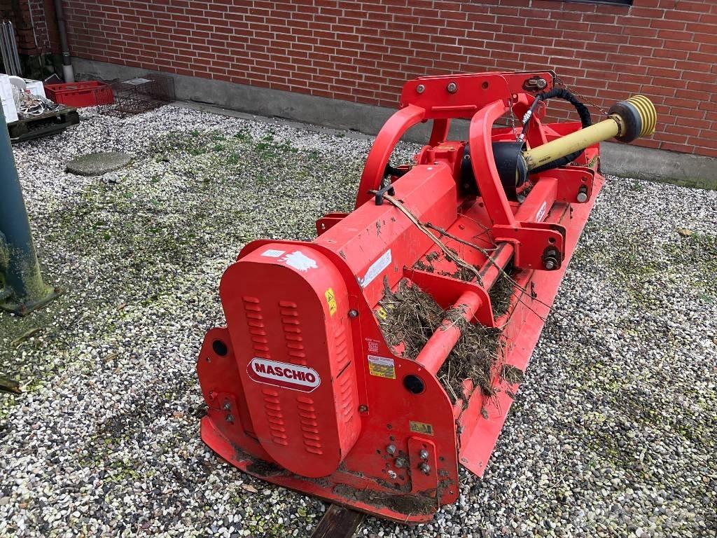 Maschio Bisonte 300 Niittokoneet