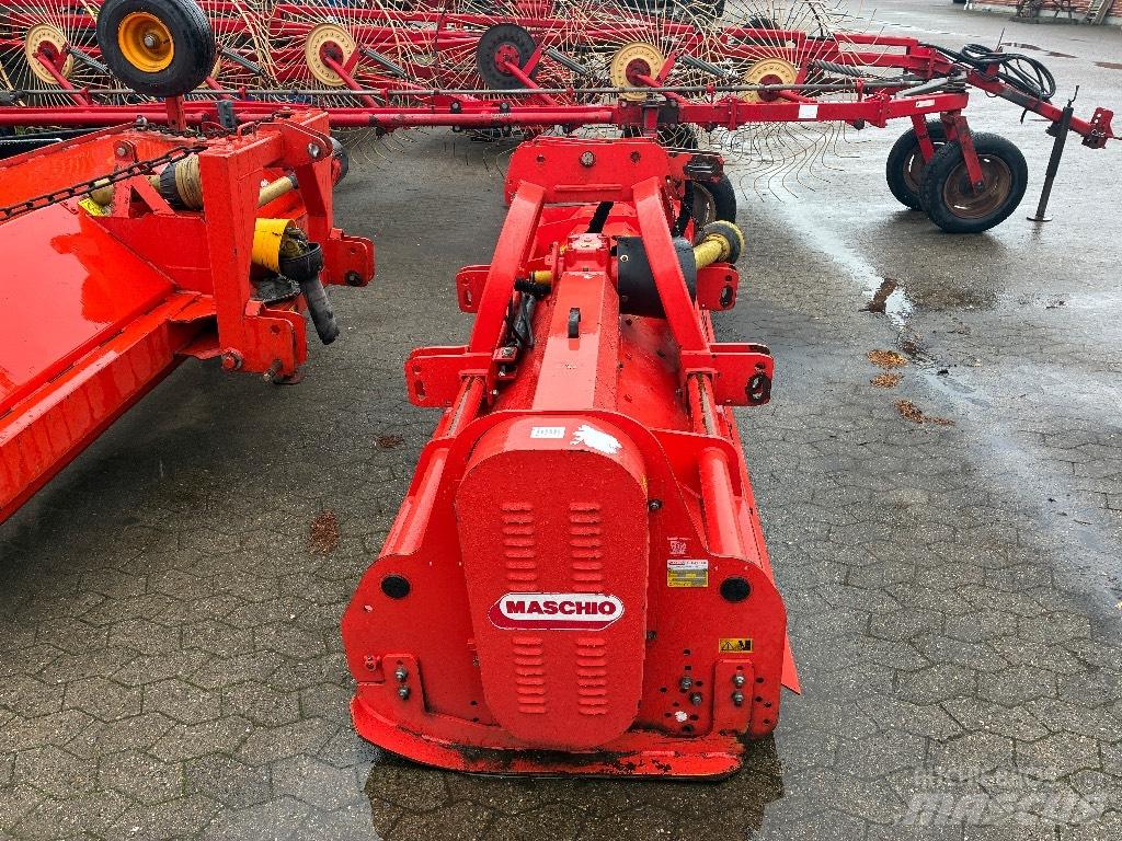 Maschio Bisonte 300 Niittokoneet