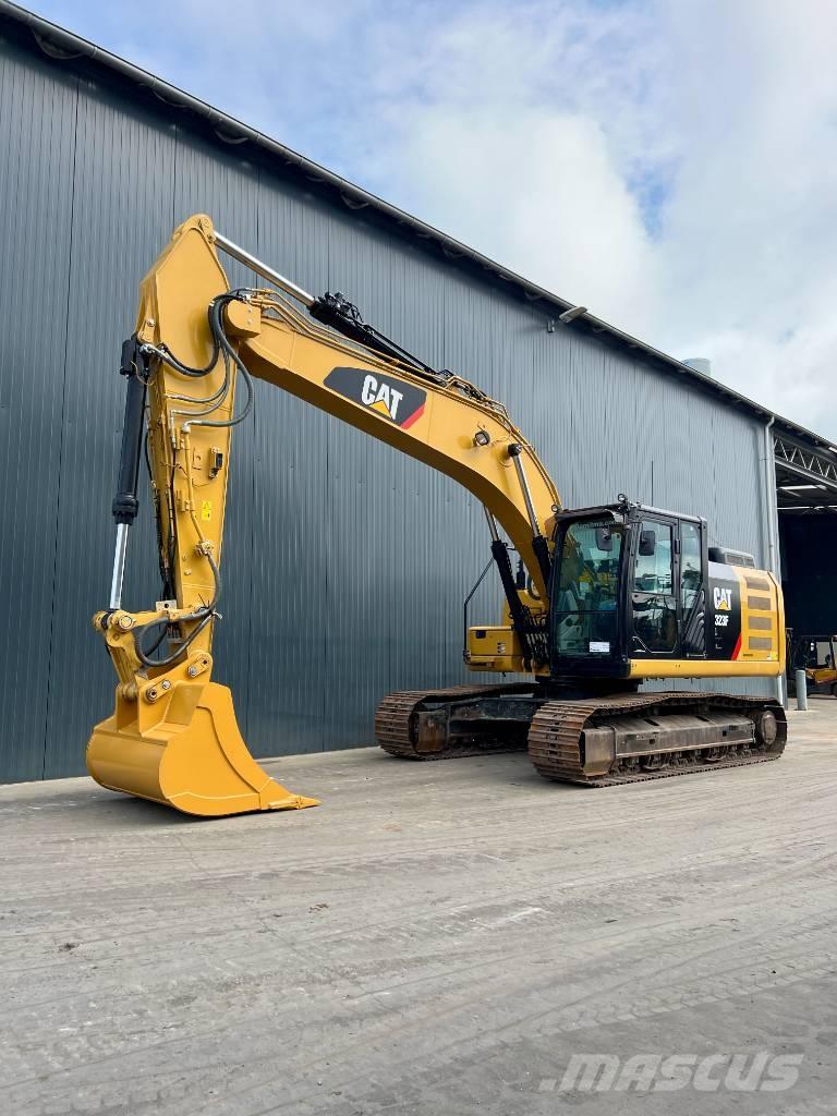 CAT 323F L Telakaivukoneet