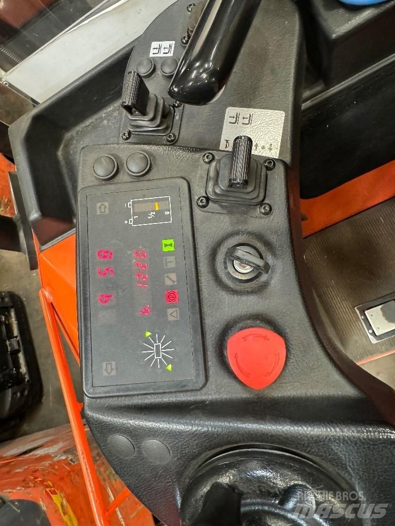 Toyota SSE135L Ajettavat pinoamisvaunut