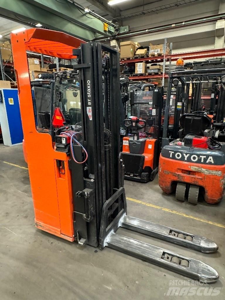 Toyota SSE135L Ajettavat pinoamisvaunut