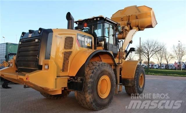CAT 966M Pyöräkuormaajat