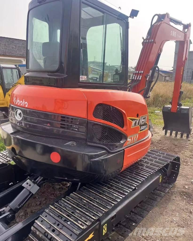 Kubota 161 Telakaivukoneet