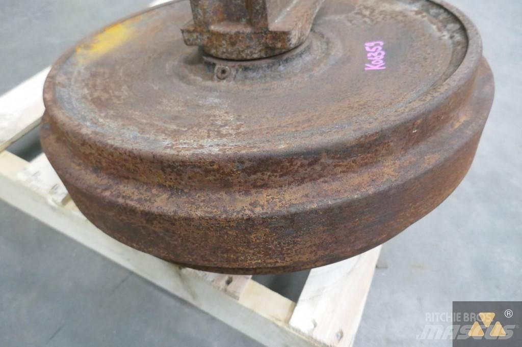 CAT 521-3233 Alusta ja jousitus