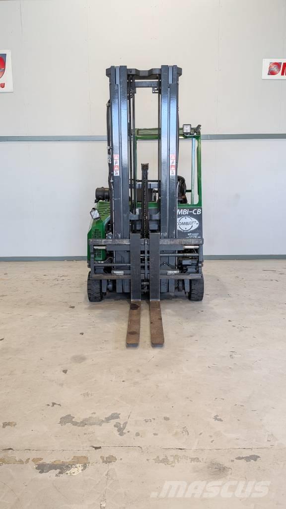 Combilift CB 3000 Nelitietrukit