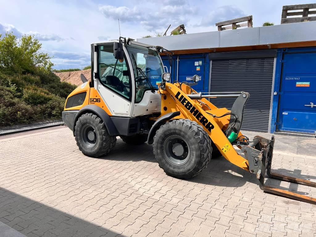 Liebherr L 506C Pyöräkuormaajat