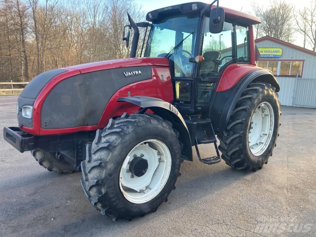 Valtra T 120 Traktorit