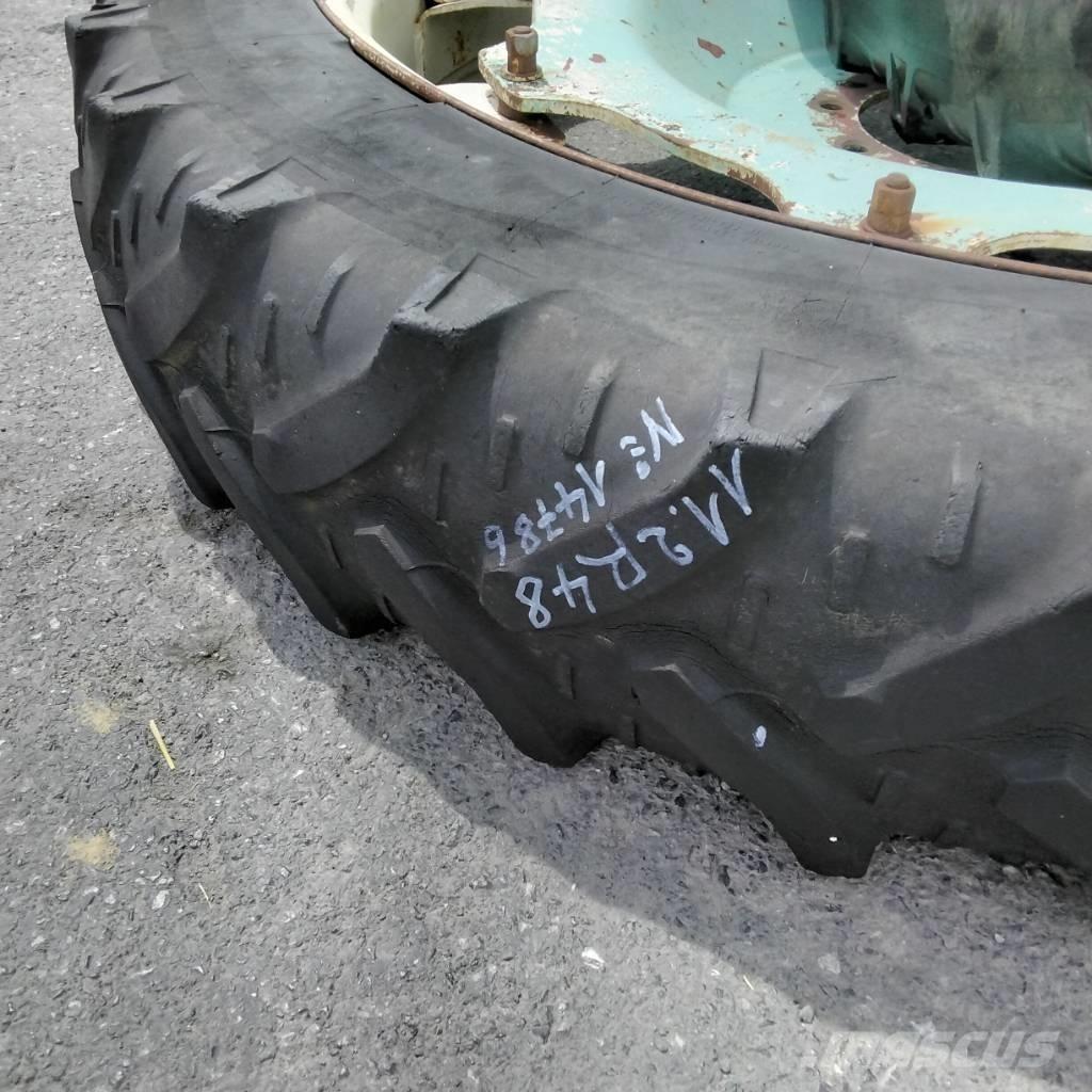 Kleber 11.2R48 Renkaat ja vanteet