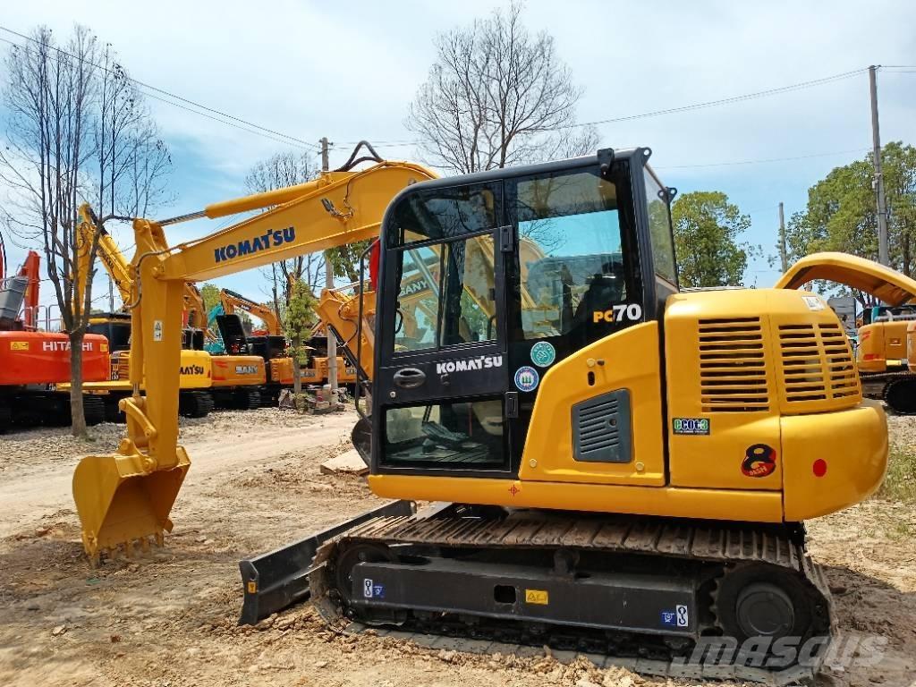 Komatsu PC 70 Midikaivukoneet 7t - 12t