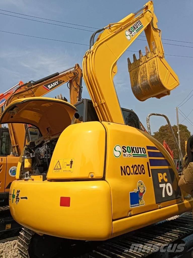 Komatsu PC 70 Midikaivukoneet 7t - 12t