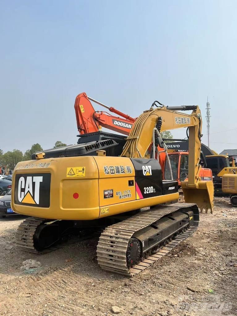 CAT 320 D Telakaivukoneet