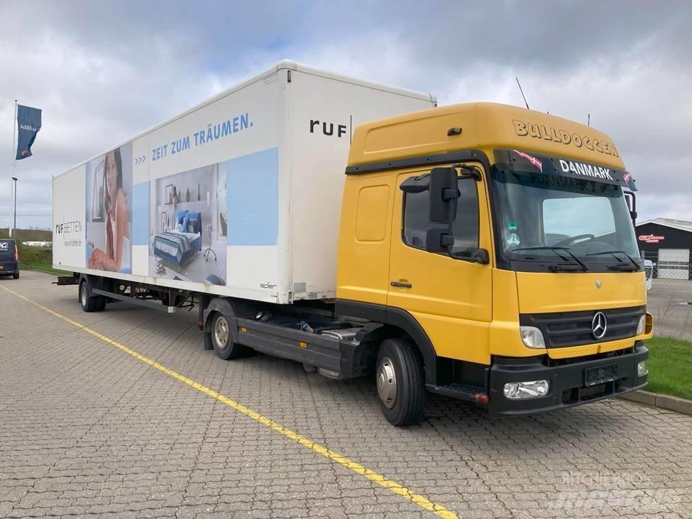 Mercedes-Benz 822 Vetopöytäautot