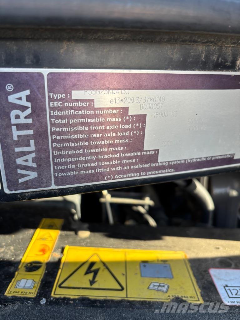 Valtra S 293 Traktorit