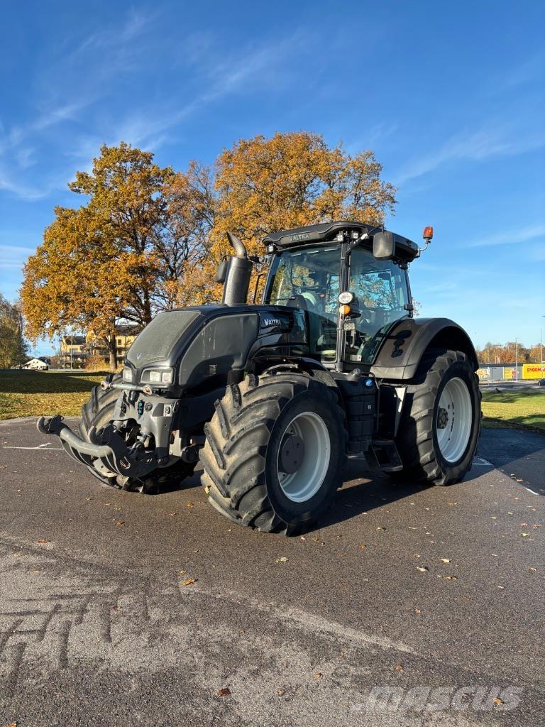Valtra S 293 Traktorit