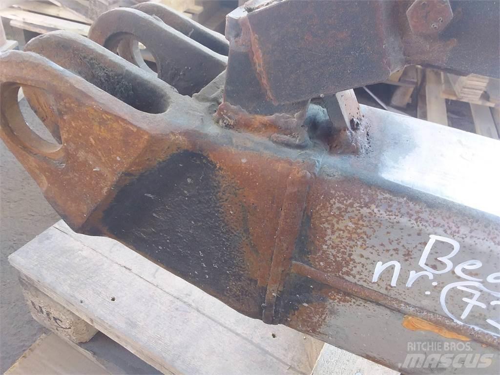 John Deere Ch7 Harvesterinosturit