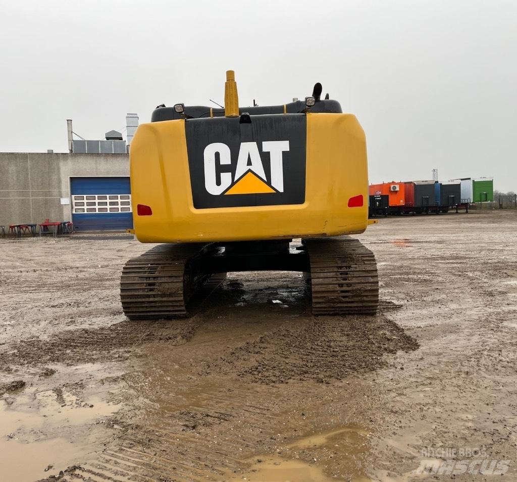 CAT 323 F L Telakaivukoneet