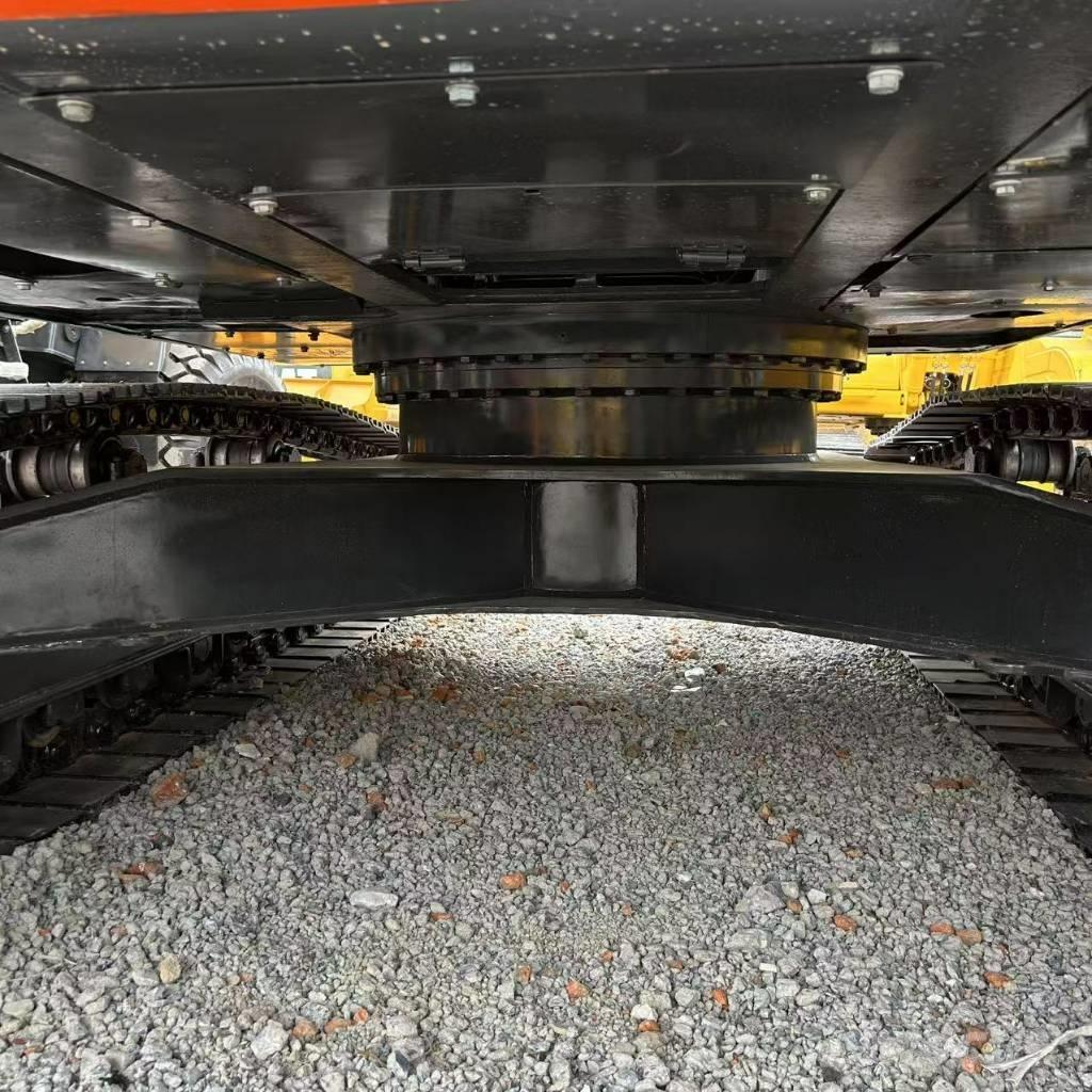 Doosan 300LC-9C Telakaivukoneet
