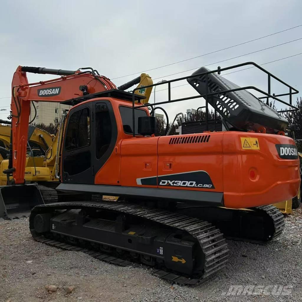 Doosan 300LC-9C Telakaivukoneet
