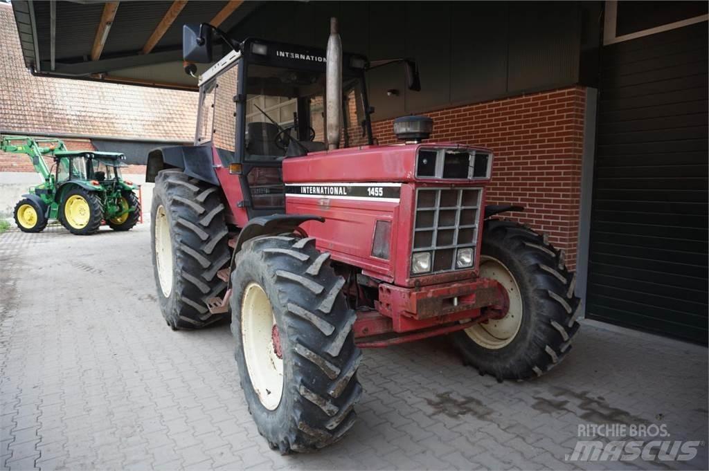 Case IH IHC 1455 Traktorit