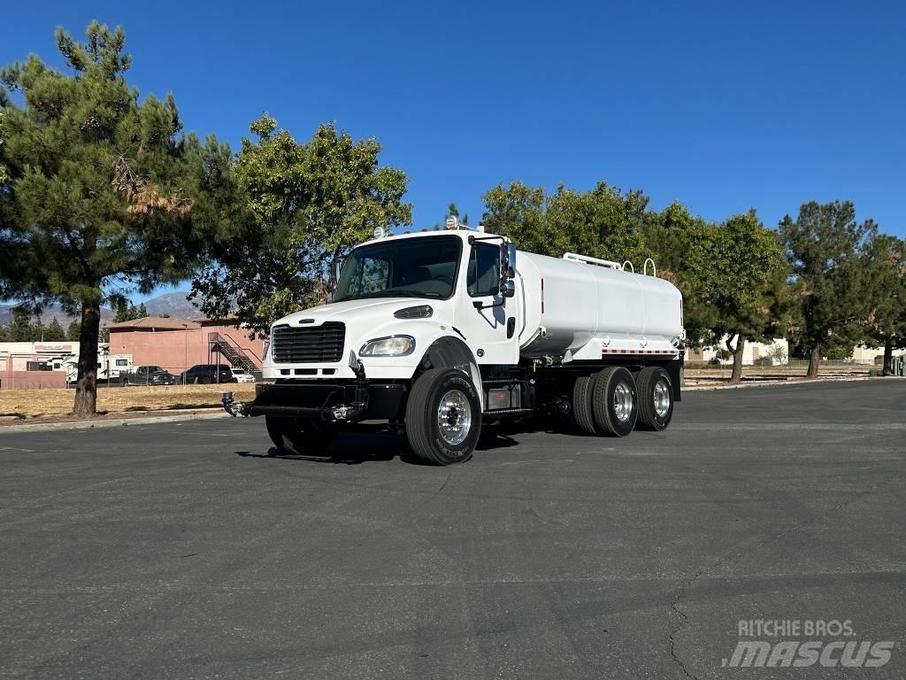 Freightliner M2 Vesisäiliöautot
